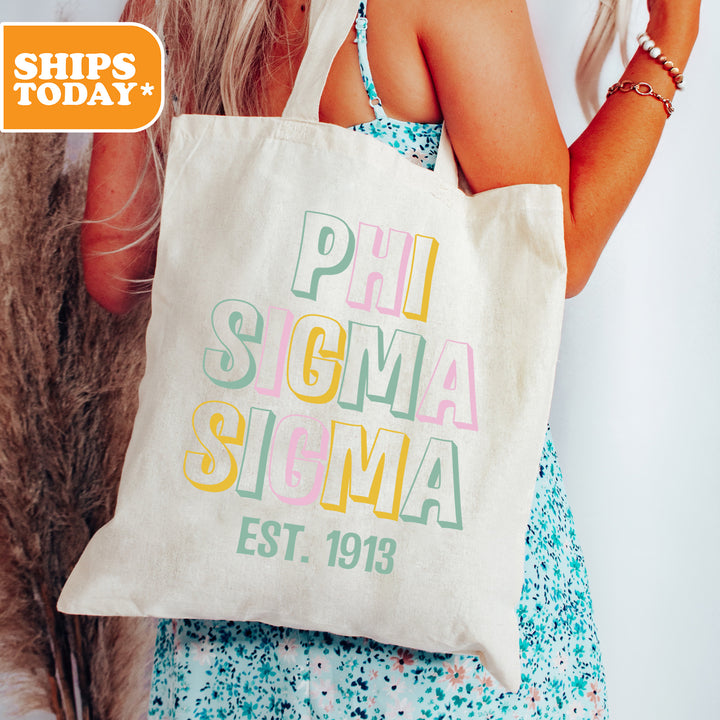 a woman is holding a bag with the words pul soma sluma