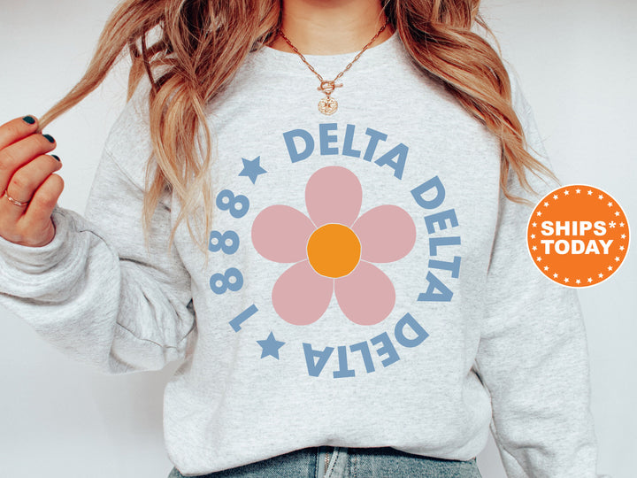 Delta Delta Delta Bright Floral Sorority Sweatshirt | Tri Delta Hoodie | Big Little Sorority | Greek Sweatshirt | Floral Sweatshirt _ 7446g
