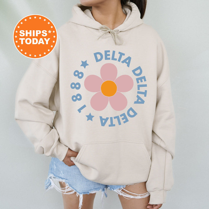 Delta Delta Delta Bright Floral Sorority Sweatshirt | Tri Delta Hoodie | Big Little Sorority | Greek Sweatshirt | Floral Sweatshirt _ 7446g
