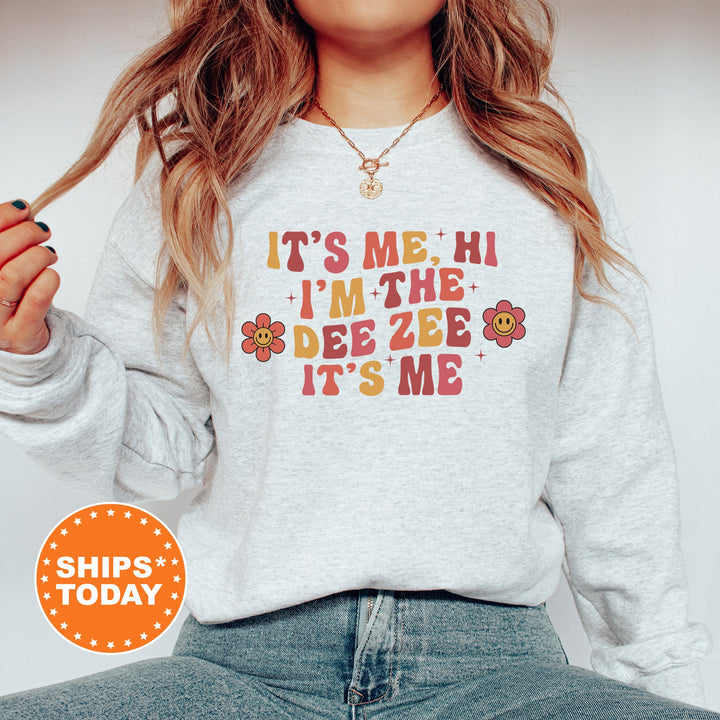 It's Me Hi I'm The Dee Zee It's Me | Delta Zeta Azalea Sorority Sweatshirt | Sorority Apparel | Big Little Reveal | Sorority Gifts _ 15864g