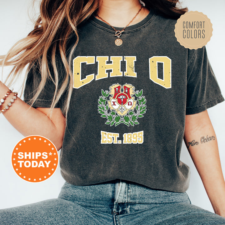 a woman wearing a black shirt with the word chio on it