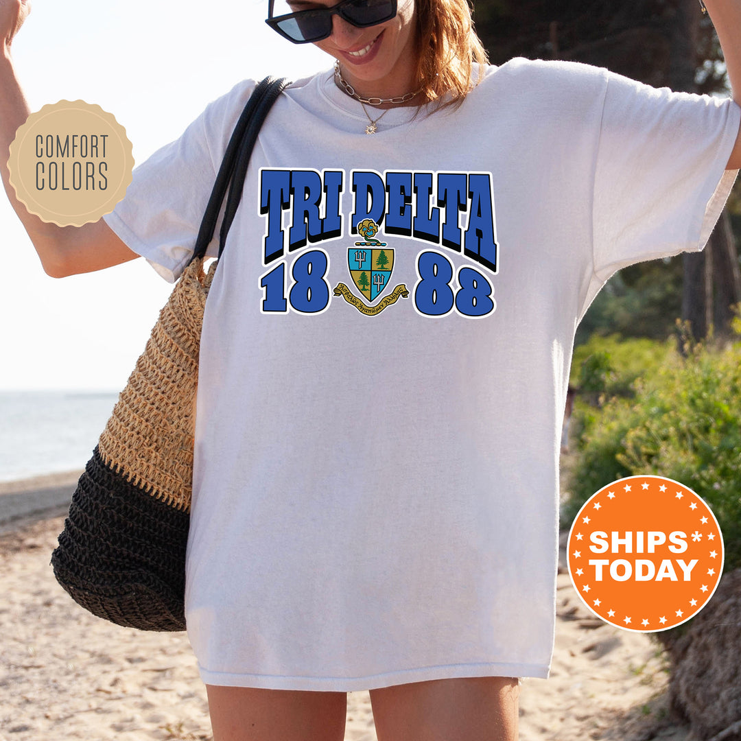 a woman wearing a white t - shirt with the words florida on it