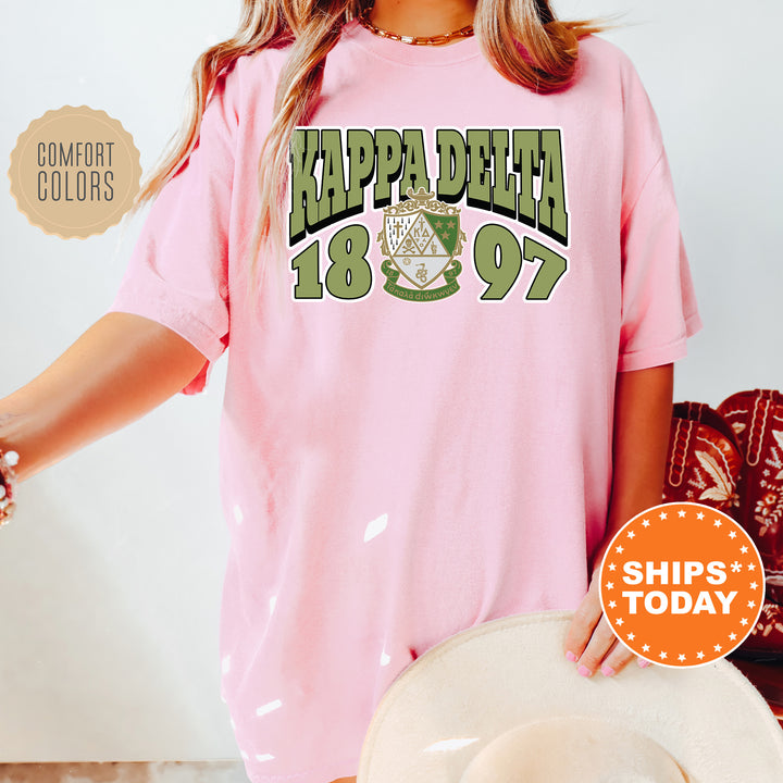 a woman wearing a pink shirt and hat