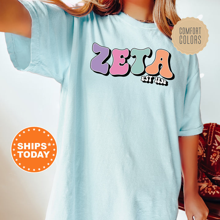 a woman wearing a t - shirt with the word zesa on it