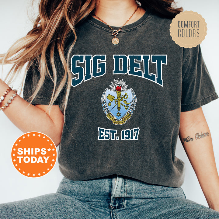 a woman wearing a t - shirt that says sig diet est 1917