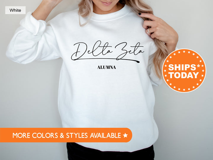 Delta Zeta Alumna Cursive Sorority Sweatshirt | Dee Zee Alumni Sweatshirt | Sorority Alumna Crewneck | College Greek Apparel _ 7267g