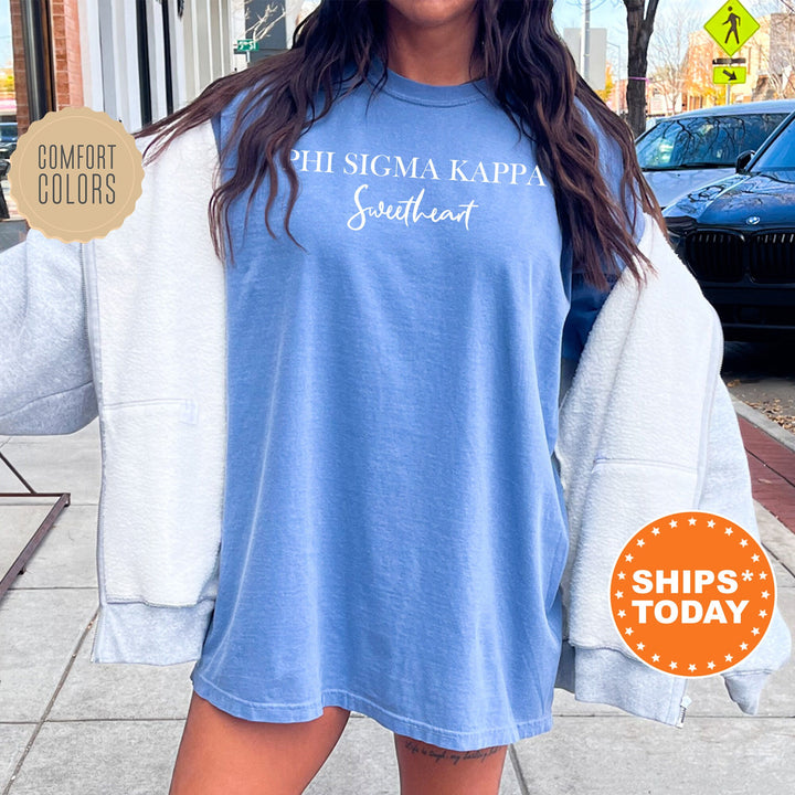 Phi Sigma Kappa Cursive Sweetheart Fraternity T-Shirt | Phi Sig Sweetheart Shirt | Comfort Colors Tee | Gift For Girlfriend _ 6930g