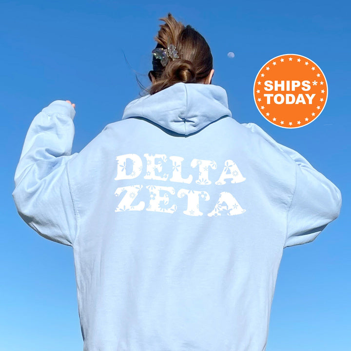 Delta Zeta White Floral Sorority Sweatshirt | Dee Zee Floral Crewneck | Big Little Sorority Reveal Gift | Bid Day Basket | Sorority Merch 13281g