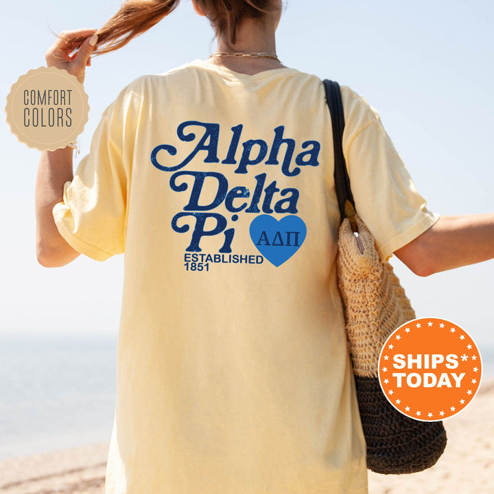 the back of a woman&#39;s shirt that says, aloha delta pi